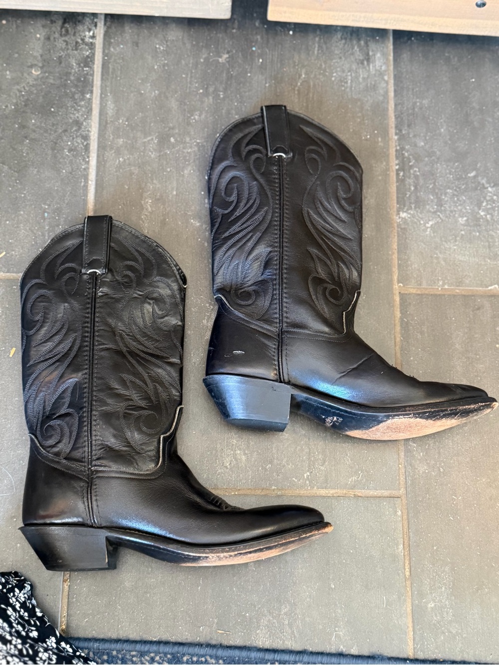 Women's Black Western Cowboy Boots with Embroidered Shaft